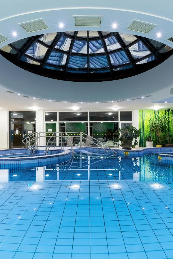 Napfeny Hotel Zalakaros Exteriör bild